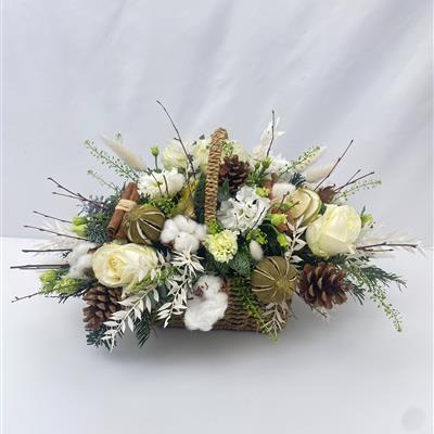 Traditional White Christmas Basket