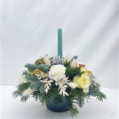 Traditional White Table Centre